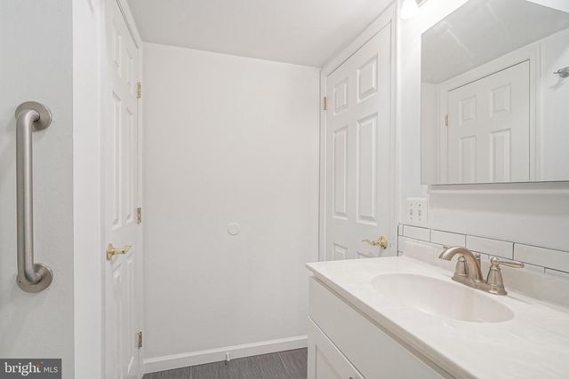 3 THOMAS MCKEAN BLDG, Turnersville, NJ 08012