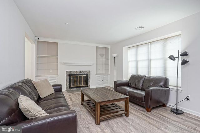 3 THOMAS MCKEAN BLDG, Turnersville, NJ 08012