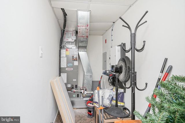 3 THOMAS MCKEAN BLDG, Turnersville, NJ 08012