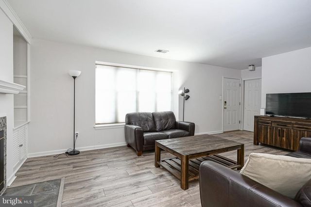 3 THOMAS MCKEAN BLDG, Turnersville, NJ 08012