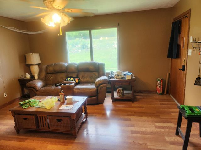 93 Topez Drive, Cherokee Village, AR 72529