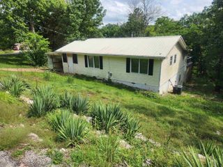 93 Topez Drive, Cherokee Village, AR 72529