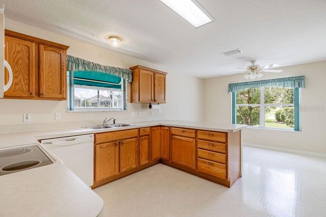 814 SANTA RITA WAY, The Villages, FL 32159