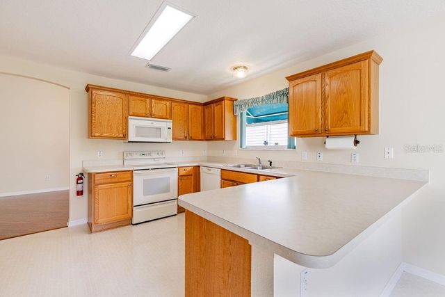 814 SANTA RITA WAY, The Villages, FL 32159