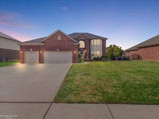 39713 Whitewater Drive, Harrison Twp, MI 48045
