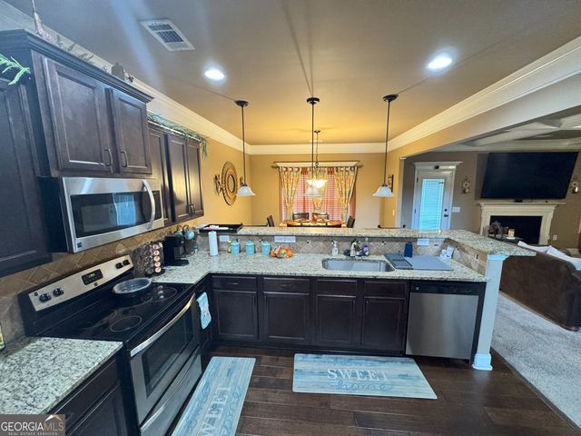 204 Black Hawke Lane, Kathleen, GA 31047