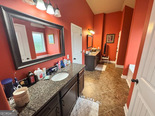 204 Black Hawke Lane, Kathleen, GA 31047