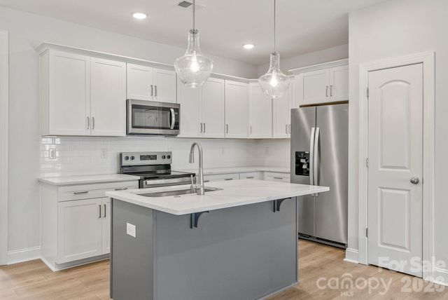 125 Cherry Springs Lane 11-D, Asheville, NC 28804