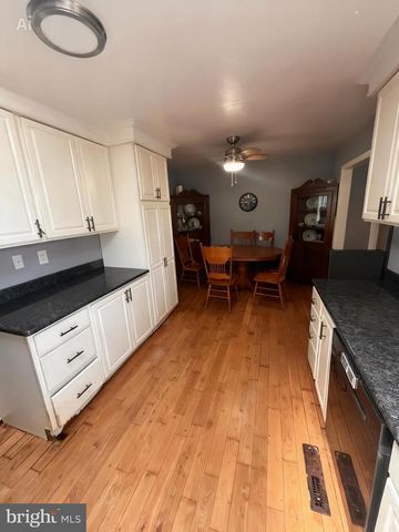 46 ALLEN DR, Hanover, PA 17331