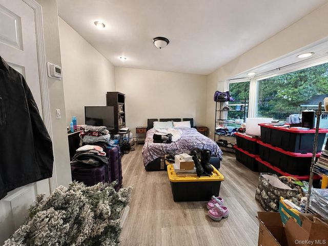 29 Madison Avenue, Hyde Park, NY 12538