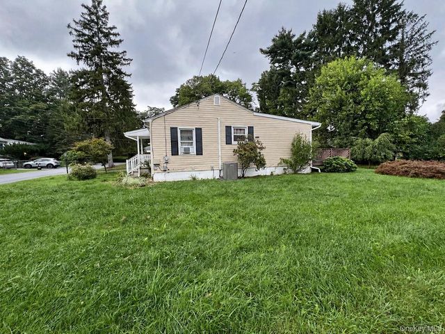 29 Madison Avenue, Hyde Park, NY 12538