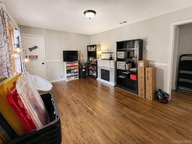 29 Madison Avenue, Hyde Park, NY 12538