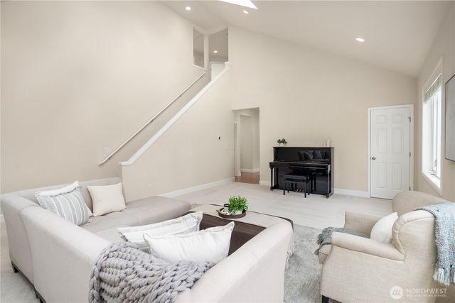 26822 SE 22nd Court, Sammamish, WA 98075