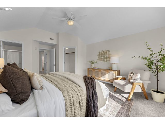 14325 Sw FANNO CREEK Loop, Portland, OR 97224