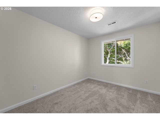 14325 Sw FANNO CREEK Loop, Portland, OR 97224