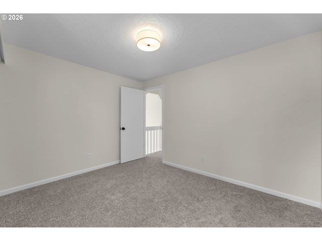 14325 Sw FANNO CREEK Loop, Portland, OR 97224