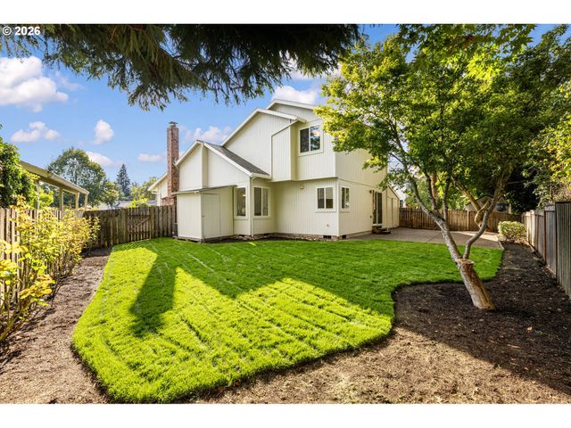 14325 Sw FANNO CREEK Loop, Portland, OR 97224