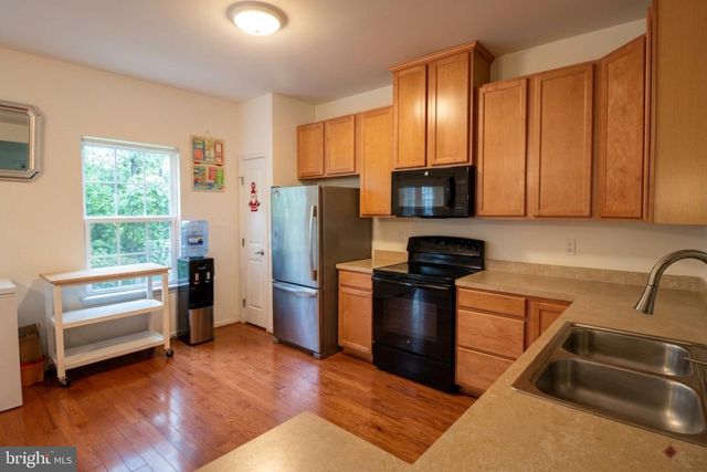 225 W GENERAL GREY CT, Newark, DE 19702