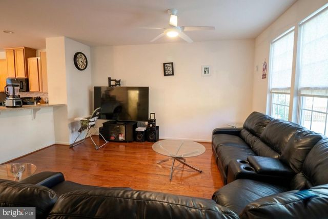 225 W GENERAL GREY CT, Newark, DE 19702