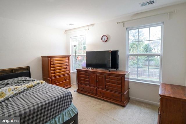 225 W GENERAL GREY CT, Newark, DE 19702