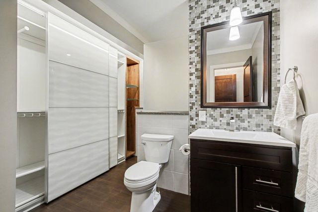 6824 Lakeshore Drive, Portage, IN 46368