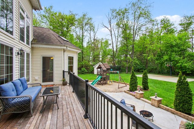 6824 Lakeshore Drive, Portage, IN 46368
