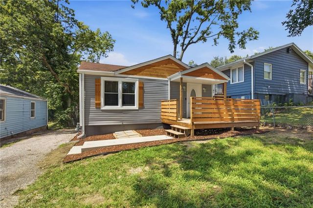 4404 Jackson Avenue, Kansas City, MO 64130