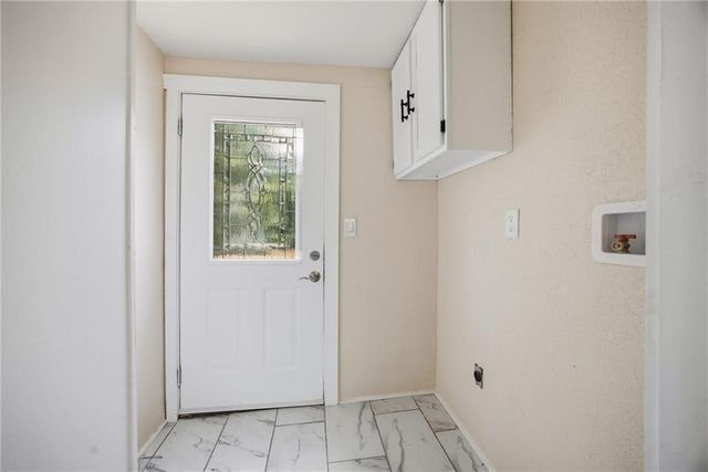 4404 Jackson Avenue, Kansas City, MO 64130