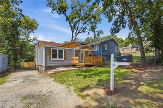 4404 Jackson Avenue, Kansas City, MO 64130