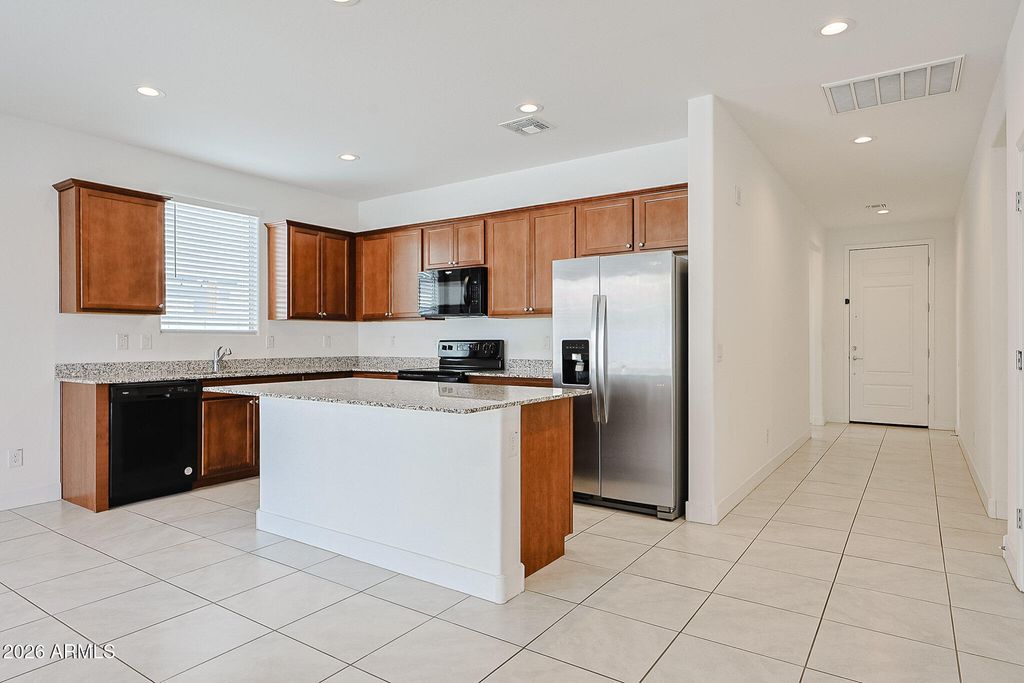 10966 W MELVIN Street, Avondale, AZ 85323 — photo 4