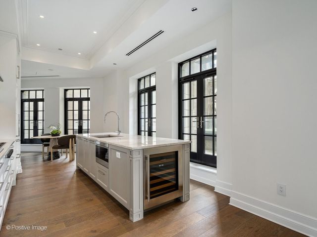 435 N Michigan Avenue 2601, Chicago, IL 60611