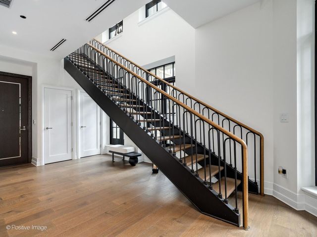 435 N Michigan Avenue 2601, Chicago, IL 60611