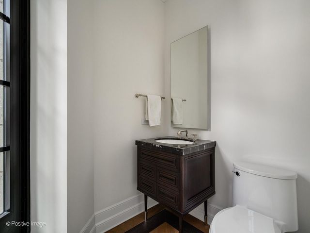 435 N Michigan Avenue 2601, Chicago, IL 60611