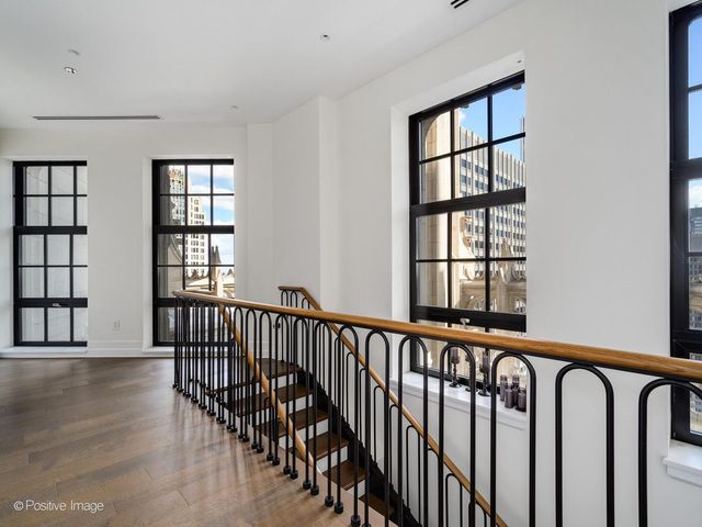 435 N Michigan Avenue 2601, Chicago, IL 60611
