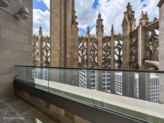 435 N Michigan Avenue 2601, Chicago, IL 60611