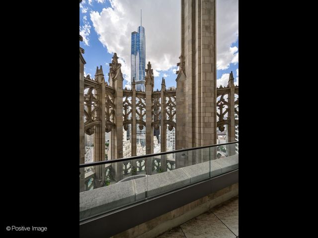 435 N Michigan Avenue 2601, Chicago, IL 60611
