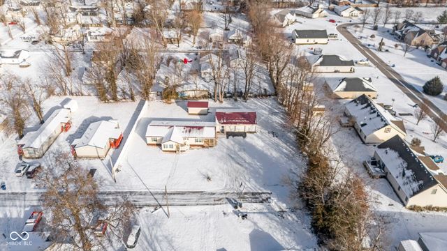 242 Blunt Avenue, Austin, IN 47102