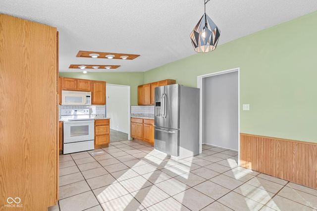 242 Blunt Avenue, Austin, IN 47102