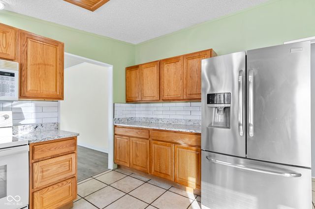 242 Blunt Avenue, Austin, IN 47102