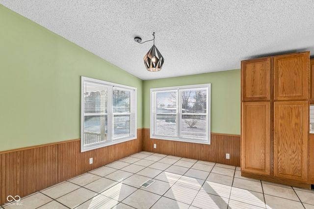 242 Blunt Avenue, Austin, IN 47102