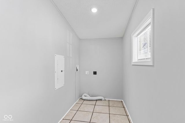 242 Blunt Avenue, Austin, IN 47102