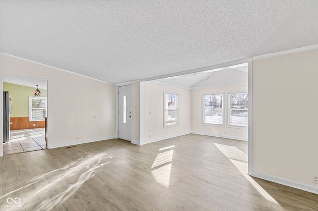 242 Blunt Avenue, Austin, IN 47102