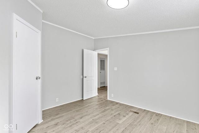 242 Blunt Avenue, Austin, IN 47102