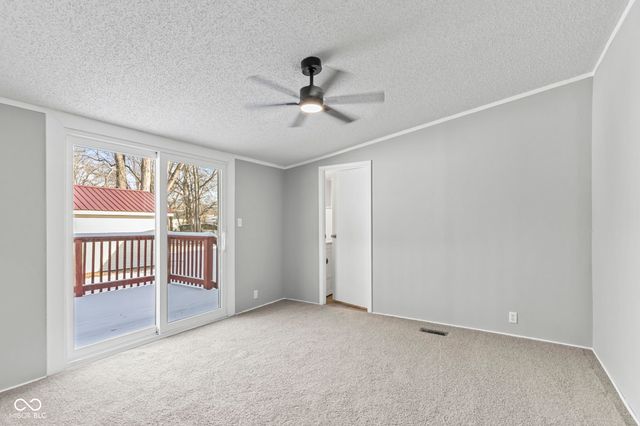 242 Blunt Avenue, Austin, IN 47102