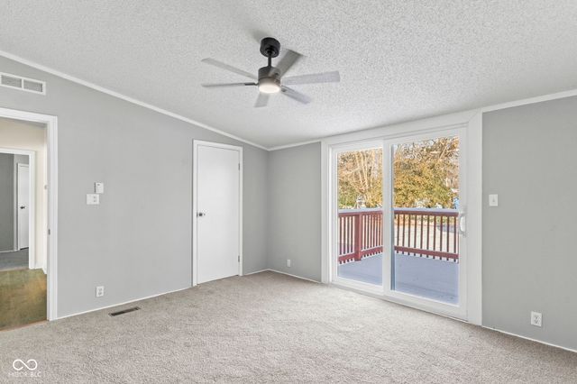 242 Blunt Avenue, Austin, IN 47102