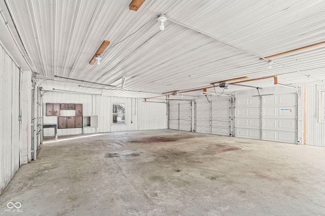 242 Blunt Avenue, Austin, IN 47102