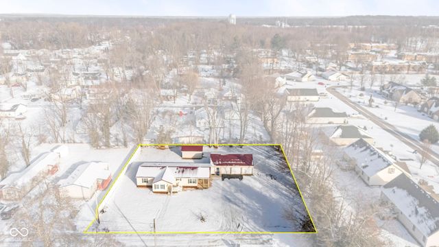 242 Blunt Avenue, Austin, IN 47102