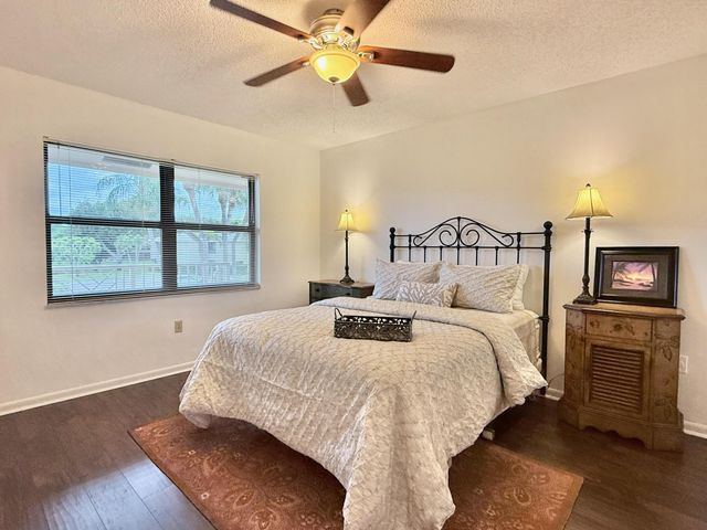 31 STRATFORD Lane W D, Boynton Beach, FL 33436