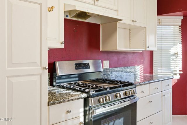 255 Douglas Avenue, Oxnard, CA 93030