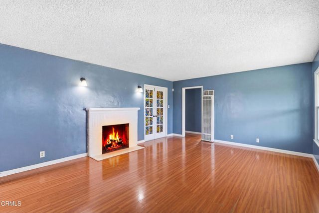 255 Douglas Avenue, Oxnard, CA 93030